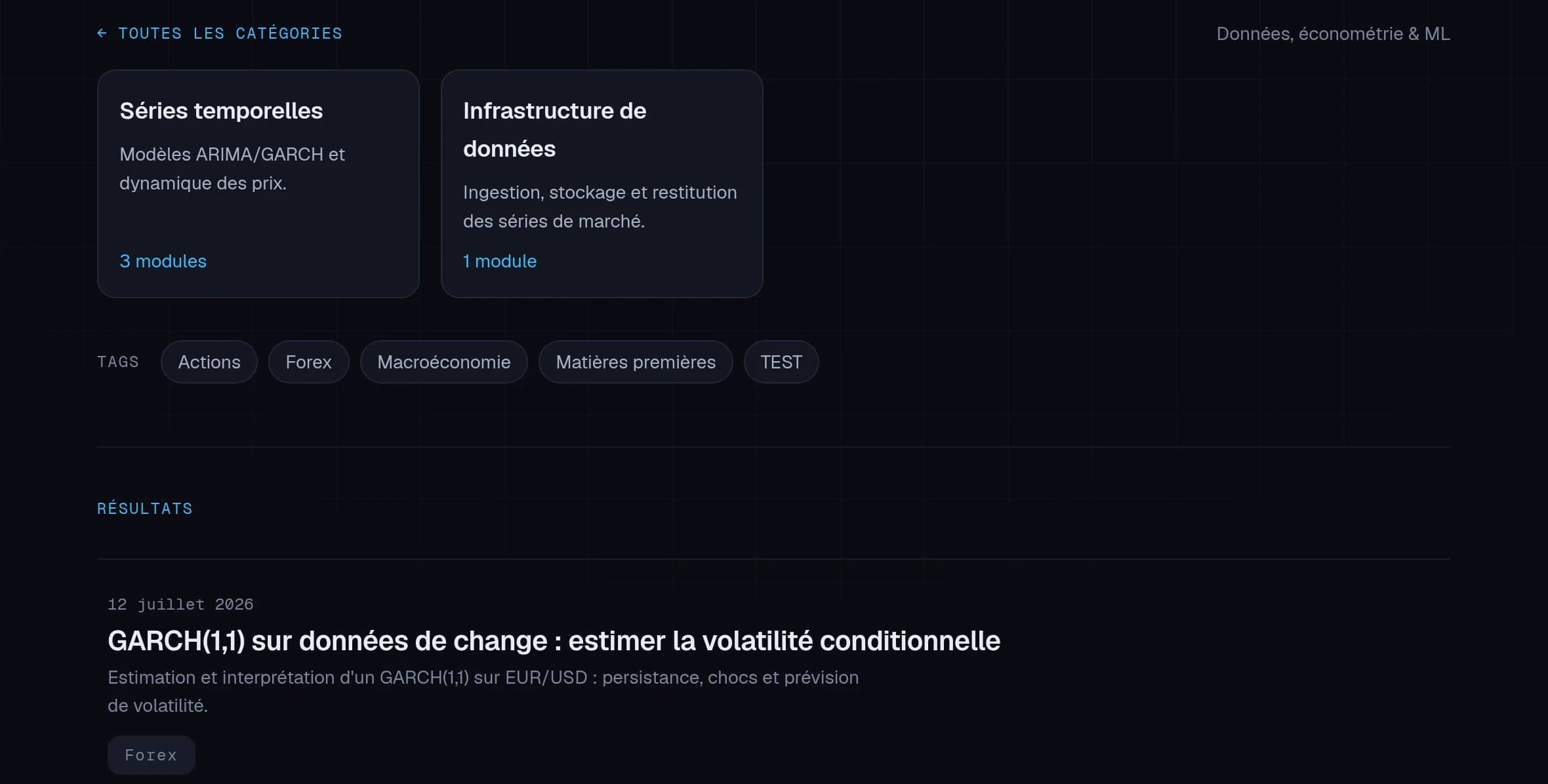 Capture d’écran d’une catégorie ouverte : vignettes de sous-catégories avec leur nombre de modules, au-dessus des résultats filtrés.